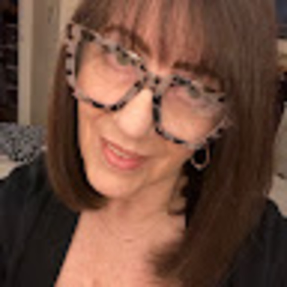 Meet your Posher, Susan - Picture 1 of 1